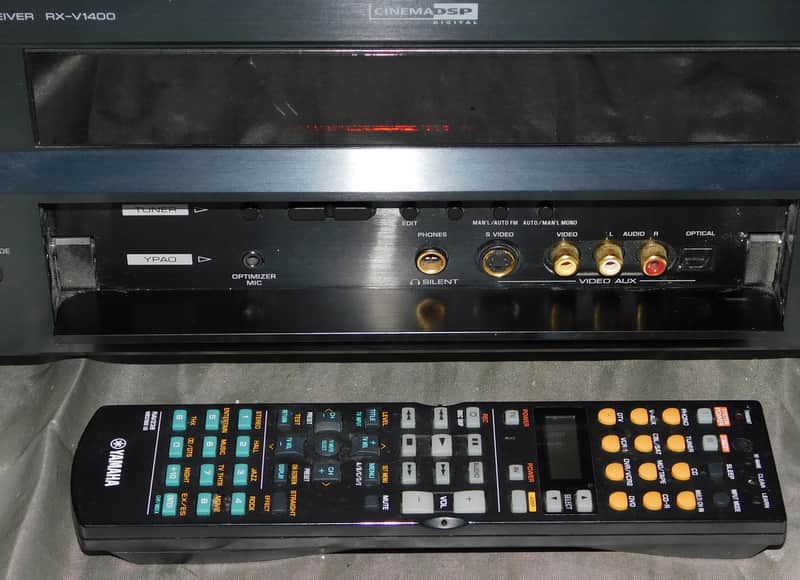 Yamaha RX-V1400 receiver wtih phono input and pre outs and remote image 1