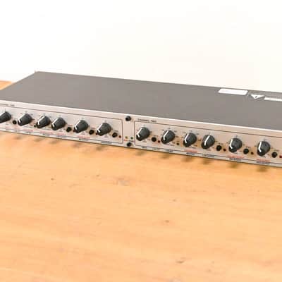 dbx 234xs 2/3-Way Stereo, 4-Way Mono Crossover CG01Z5Q