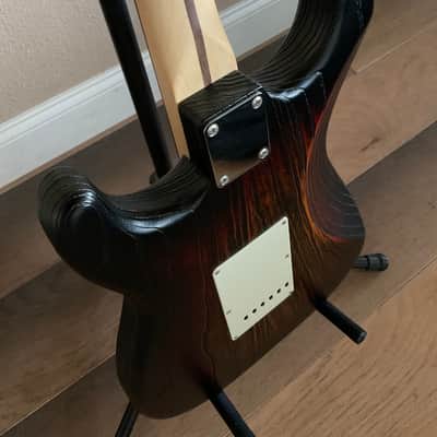 Fender Sandblasted Stratocaster Sweetwater Exclusive 2018 - 3-Color Burst image 9