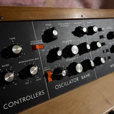 Moog Minimoog Model D 44-Key Monophonic Synthesizer 1971 - 1982 - Black / Wood image 3