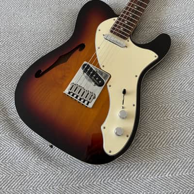 Fender Thinline Deluxe Telecaster MIM 2018 - Sunburst image 1