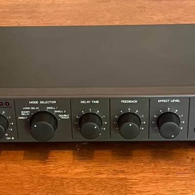 KORG SD-400 DELAY BBD  - 1978 MINT - Original Box and Manual image 1