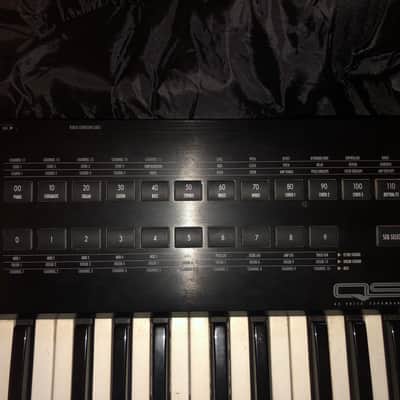 Alesis  QS6.1