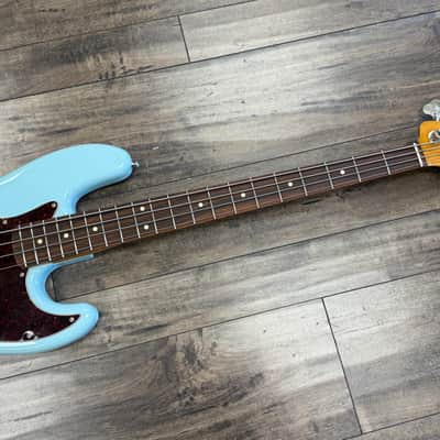 Fender Vintera '60s Jazz Bass with Pau Ferro Fretboard 2019 - Daphne Blue image 6