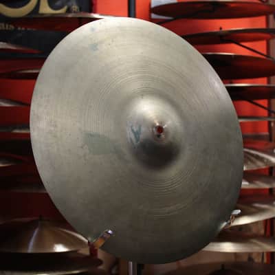 1950s A. Zildjian 18" Small Stamp "Medium Ride" 1542g image 3