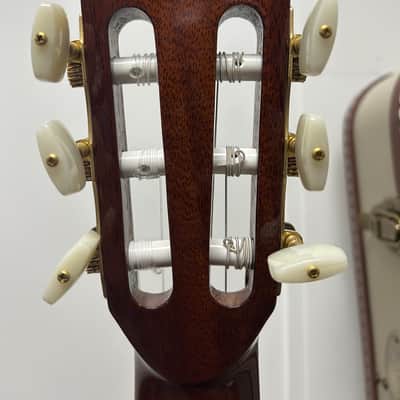 Alvarez Yairi Masterworks Series CYM75ce Cutaway Nylon String Classical Acoustic Guitar with Electronics - Natural image 7