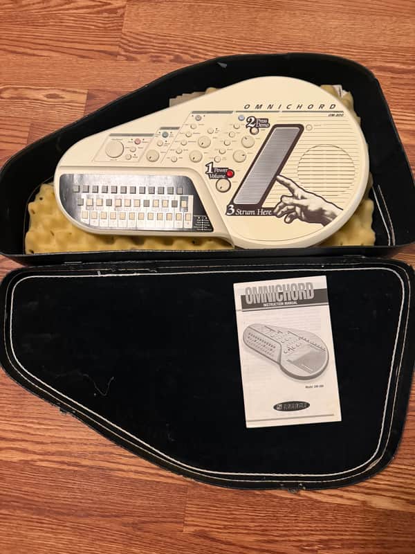 Suzuki OM-300 Omnichord