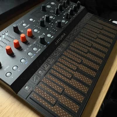Arturia MicroFreak Stellar 25-Key Algorithmic Synthesizer 2023 - Present - Black image 3