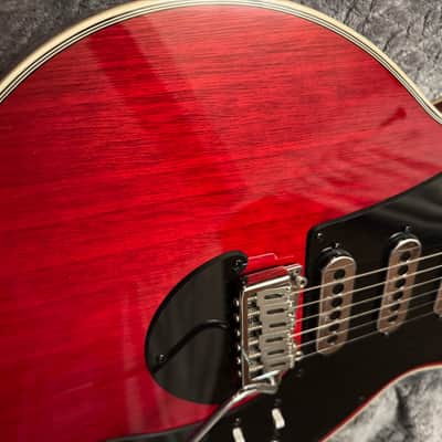 Burns Brian May Signature Specisl 2000’s - Red image 11