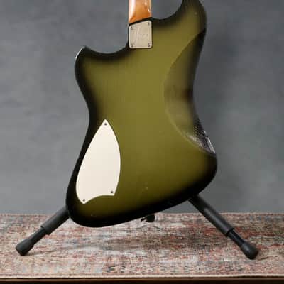 Novo Guitars Voltur B6 Baritone - 2025 - Green Burst. New - (Authorized Dealer) imagen 7