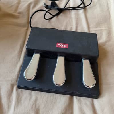 Nord Triple Pedal 2 - 2024 - Black image 7