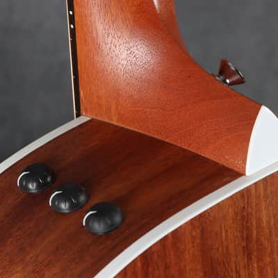 Taylor 214ce-K- Left Handed - 2nd Hand image 8