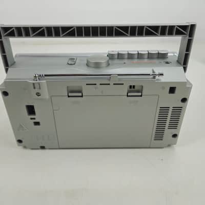 Sony - CFM-20L - Radio Cassette recorder - As New image 9