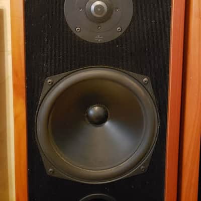 Pair MB Quart 1000 floor standing stereo speakers image 3