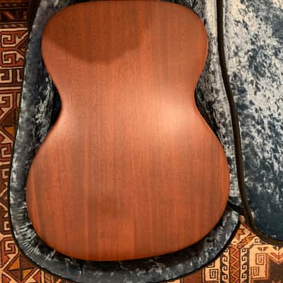 Martin 000-15M with undersaddle pickup 2005 - Very good image 2