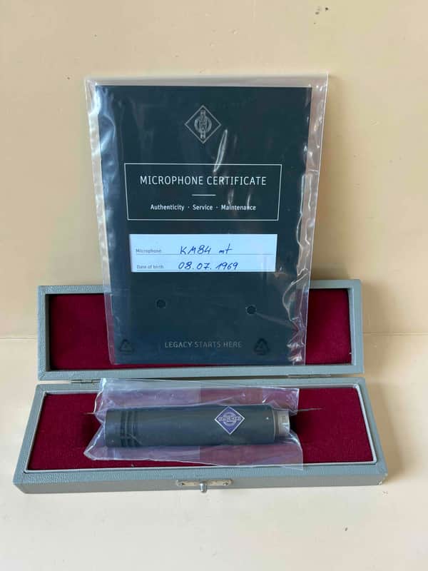 Neumann KM 84 Small Diaphragm Cardioid Condenser Microphone