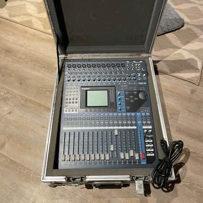 Yamaha 01V96 v2 + MY16AT ADAT Card + road case image 3