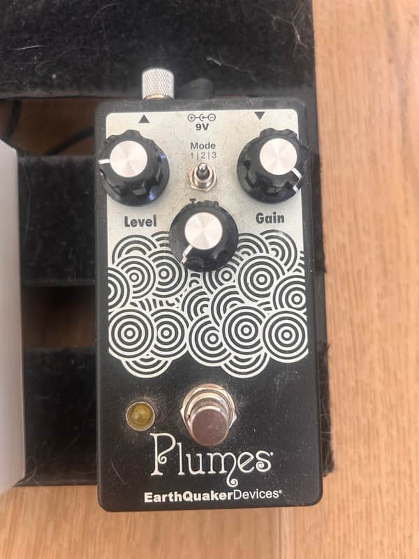 EarthQuaker Devices Plumes Small Signal Shredder