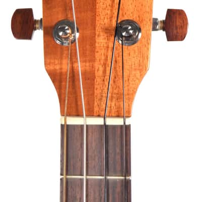 Kamaka Hawaiian Made Baritone Ukulele w/ OHSC – Used image 2