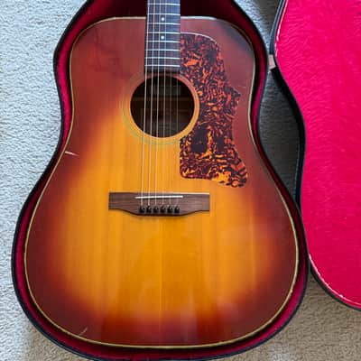 Gibson J-45 Deluxe 1969 - 1982 - Cherry Sunburst image 2