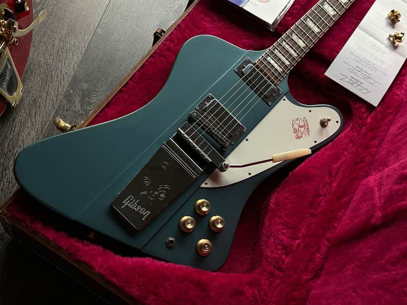 Gibson Firebird V Pelham Blue Vibrola Limited Edition