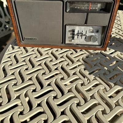 Zenith Model B1710W 1960-1968 - Walnut image 3