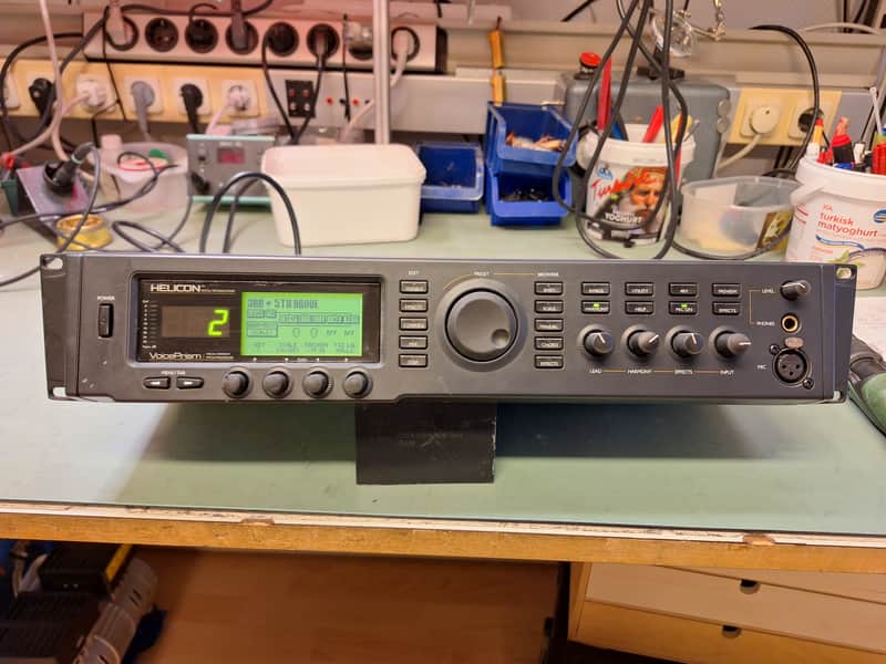 TC Helicon Voice Prism Vocal Formant Pitch Processor image 1