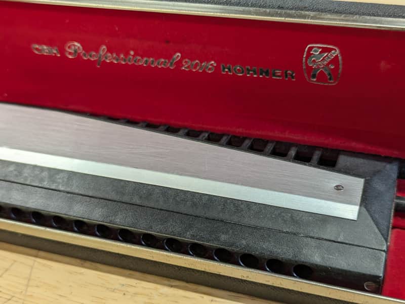 Immagine Vintage Hohner CBH2016 Chromatic Harmonica, Fully Refurbished, Cleaned and Tuned. Made in Germany, includes original case. - 1