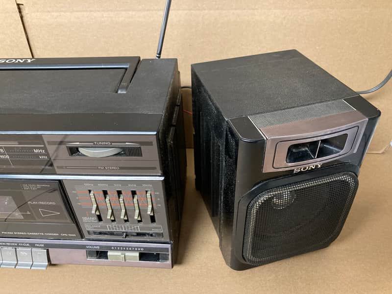 SONY RADIO CASSETTE Recorder Sony Cfs Dw30L Ghettoblaster Boombox EUR 40,18 - FR