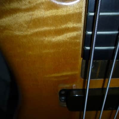Alembic Essence 1991 Maple image 3