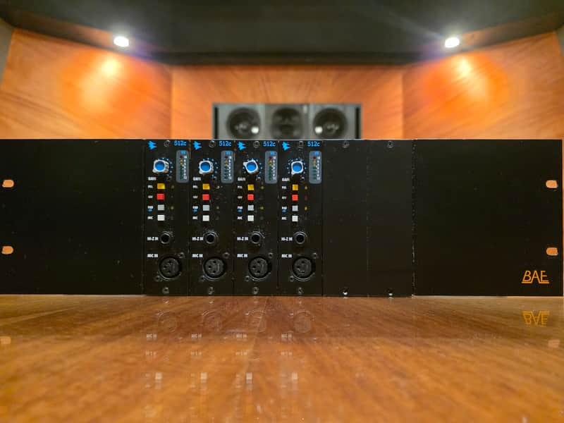 API 512c PACKAGE - 4 Channels of 500 Series Mic Preamp Modules in BAE Chassis w/ PSU