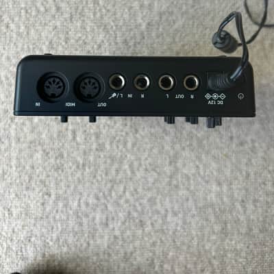 Sonicware Lofi-12 XT Sampler, boxed with case image 4