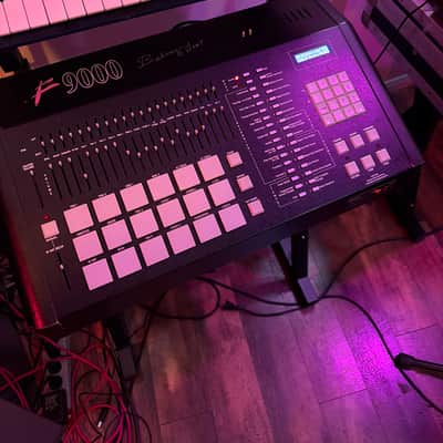 Linn 9000 Integrated Digital Drums / Midi Keyboard Recorder 1984 - 1986 - Black image 2