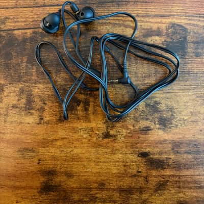 Audio-Technica ATH-E40 Professional In-Ear Monitor Headphones 2010s - Black image 3