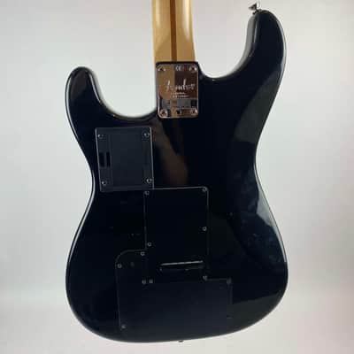 Fender VG Strat USA . - Sunburst with Rosewood neck.& Fender hardshell case image 5