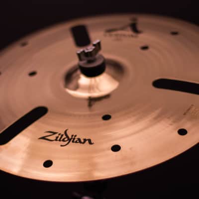 Zildjian 16" A Custom EFX image 2