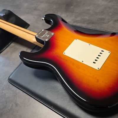Fender Custom Shop Classic Player Stratocaster 2004 Sunburst Birdseye Neck Sperzel Tuners 3TSB image 9