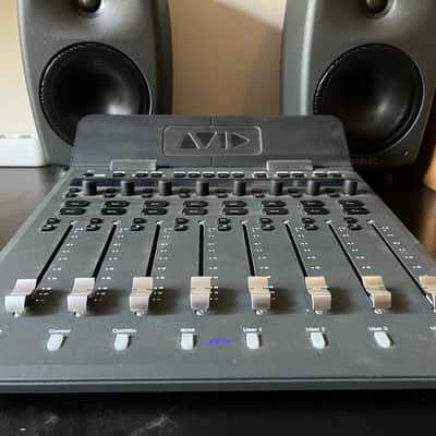 Avid S1 8-Fader EUCON Desktop Pro Tools Control Surface image 2
