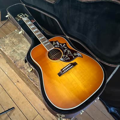 Gibson Hummingbird Figured Back 2019 - 2025 (Heritage Cherry Sunburst) image 2