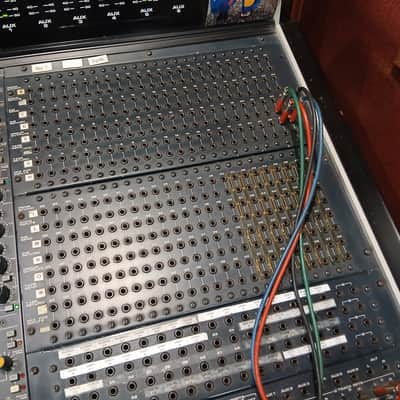 Immagine Soundcraft TS 24 - 40 channels analogue mixing consolle - 8