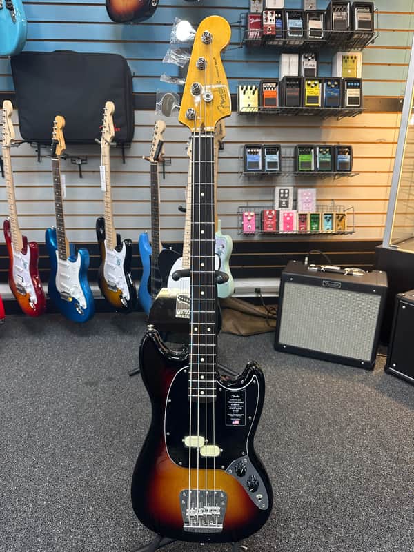 Fender American Professional Classic Mustang Bass - 3-Color Sunburst image 1