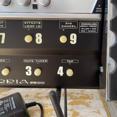 Rocktron Utopia G300 Professional Guitar System image 5