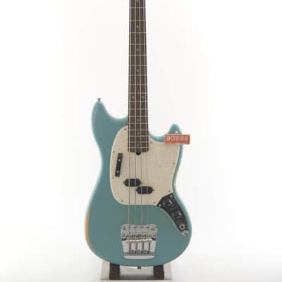 Fender Justin Meldal-Johnsen Road Worn Signature Mustang Bass 2025 Faded Daphne Blue 3385GR image 2