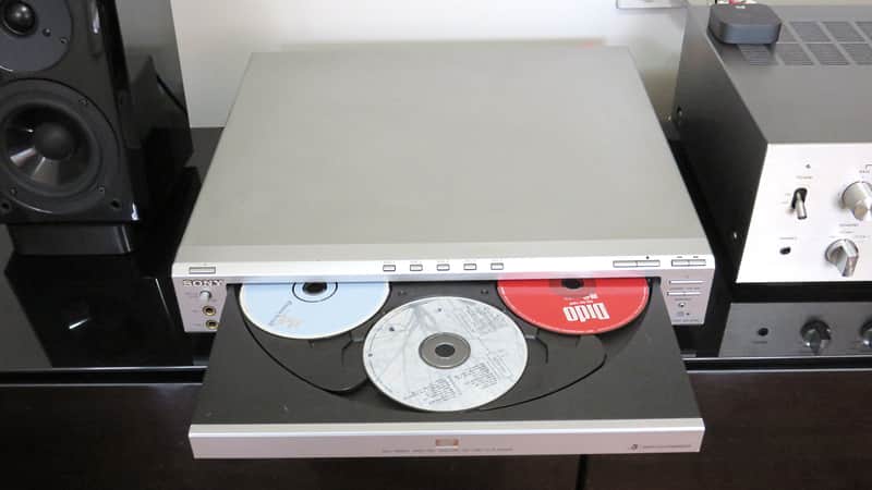 Sony DVP-NC66K 5 Disc CD Player / DVD Player with Karaoke Function