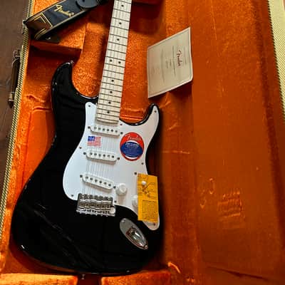 Fender Eric Clapton Artist Series Stratocaster with Vintage Noiseless Pickups  Black #US23019408 7 lbs  11.7 oz image 3