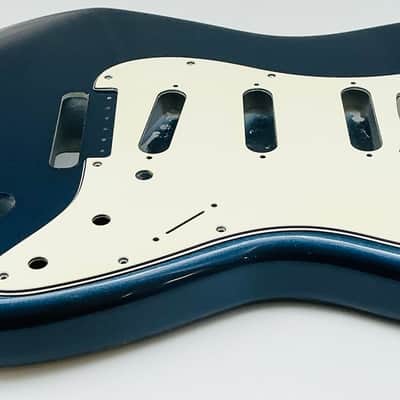 Show Me Nitro Finishes 3lbs 12oz Nitro Lacquer S-Style - Dark Lake Placid Blue image 5