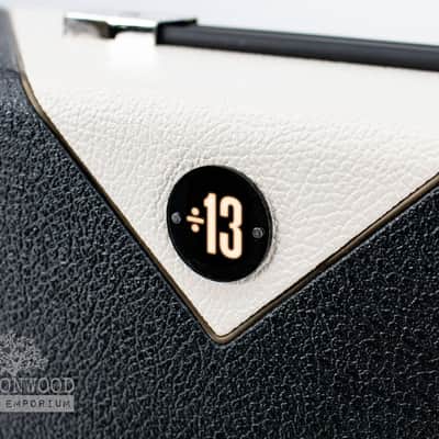 Divided by 13 CCC 9/15 Head - Black Bronco Tolex / Cream V image 14