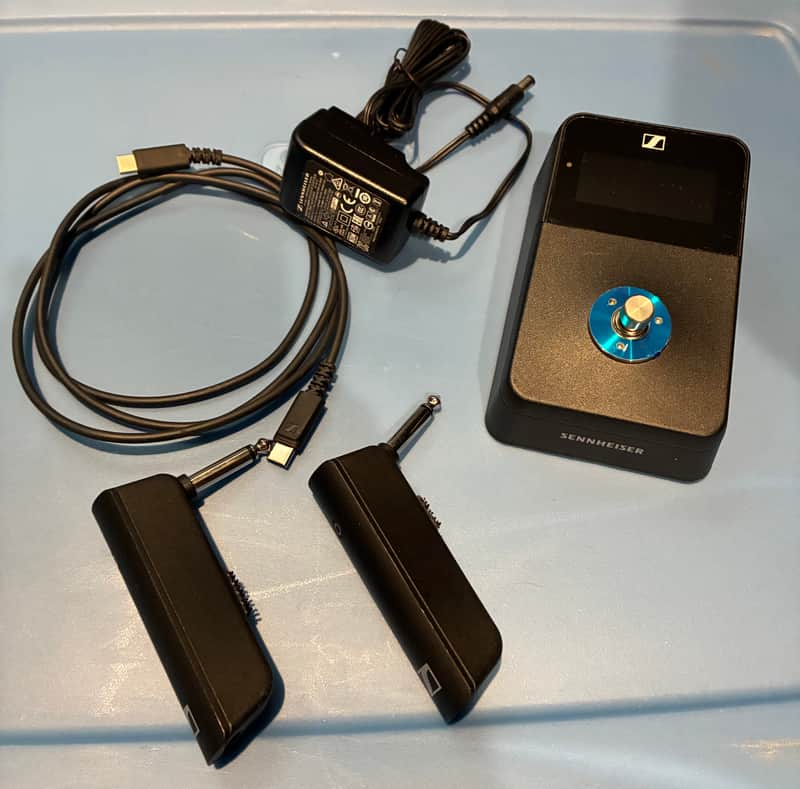 Sennheiser XSW-D Pedalboard Wireless Guitar System with 2 transmitters image 1