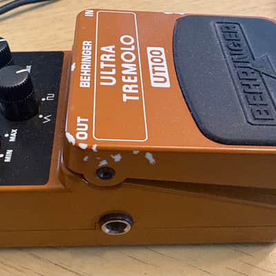 Behringer UT100 Ultra Tremolo 2000s - Brown image 3