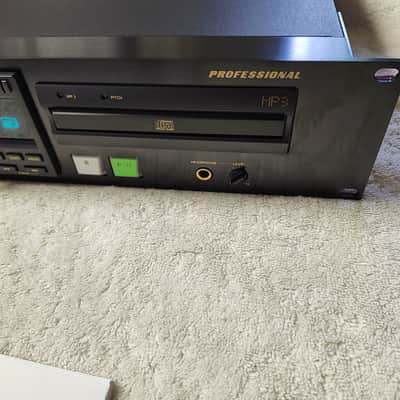 Near Mint Rebuilt Marantz CDR510/U1B Professional CD Recorder Player w/Remote Control and Owners Manual image 8